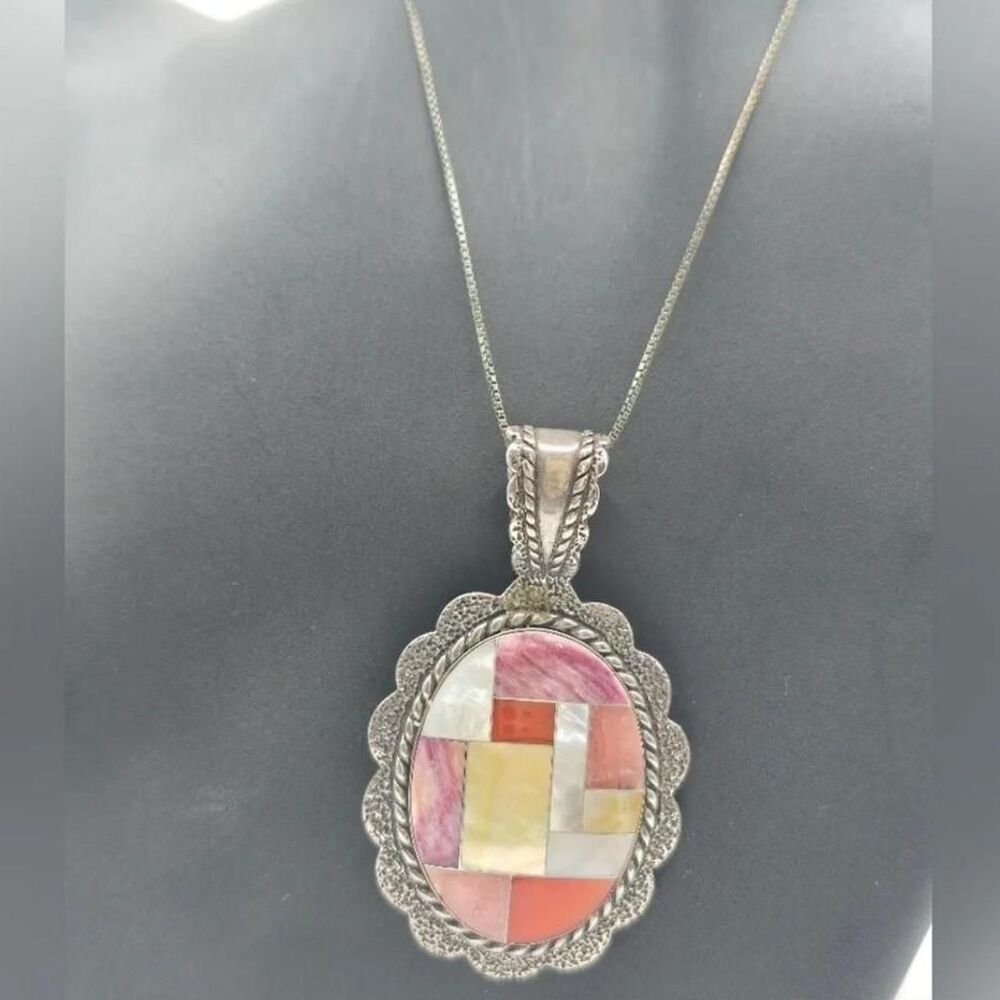 Luxe-jewelry-designs Women's White and Silver Jewellery